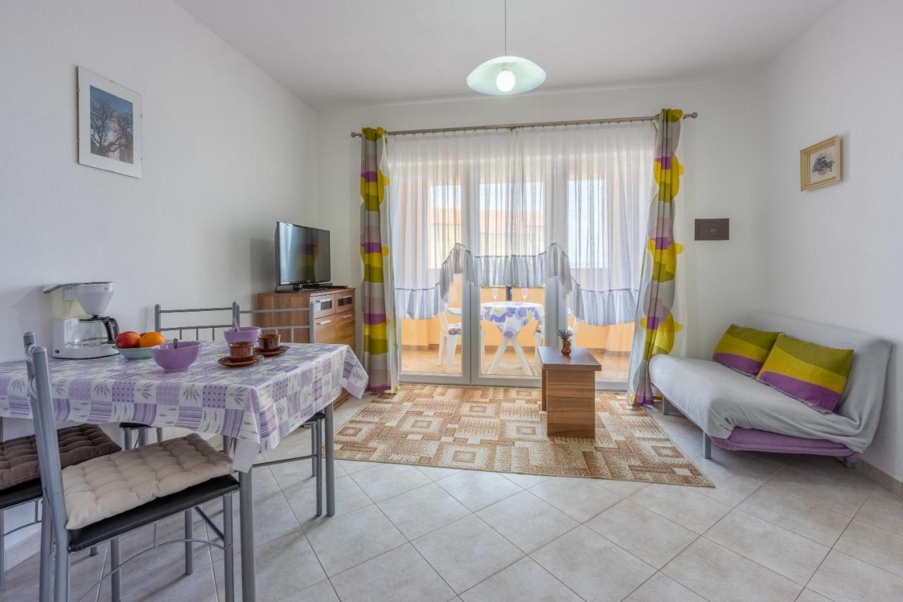 Apartmani Jaric Novi Vinodolski Esterno foto