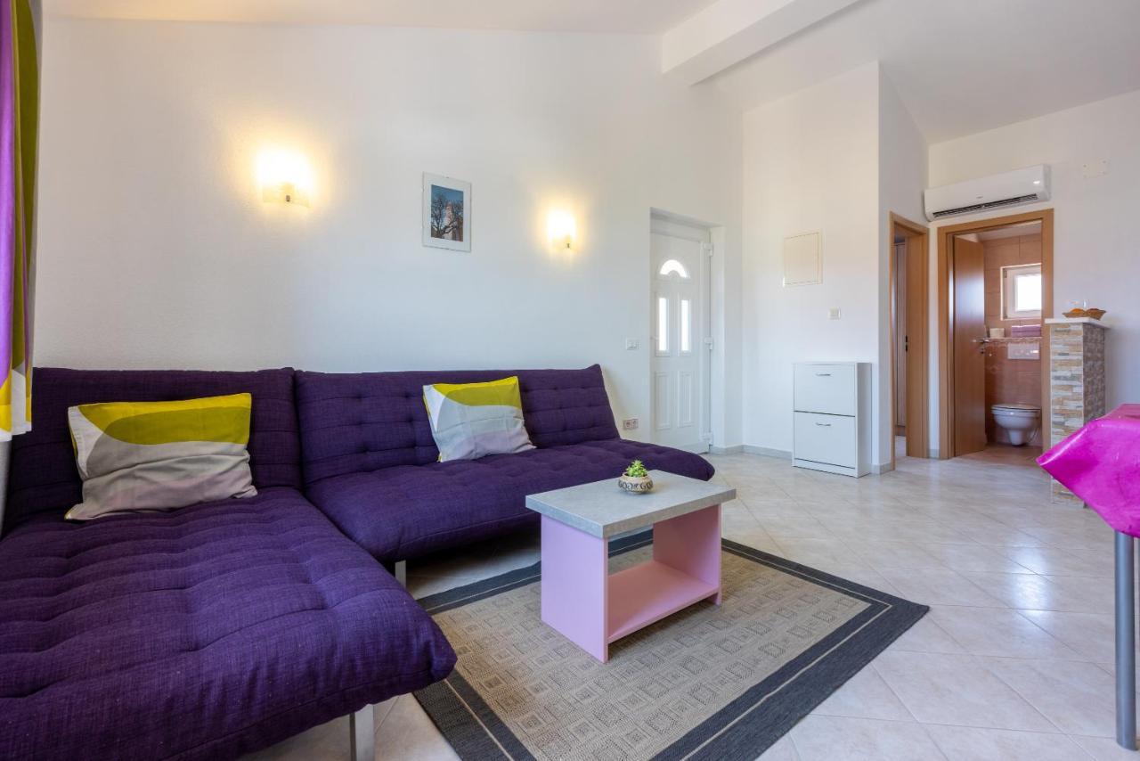 Apartmani Jaric Novi Vinodolski Esterno foto