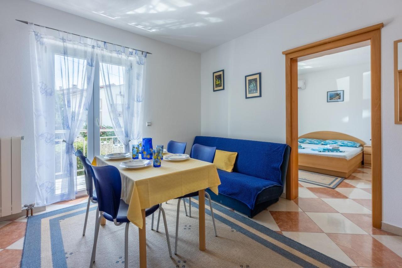Apartmani Jaric Novi Vinodolski Esterno foto