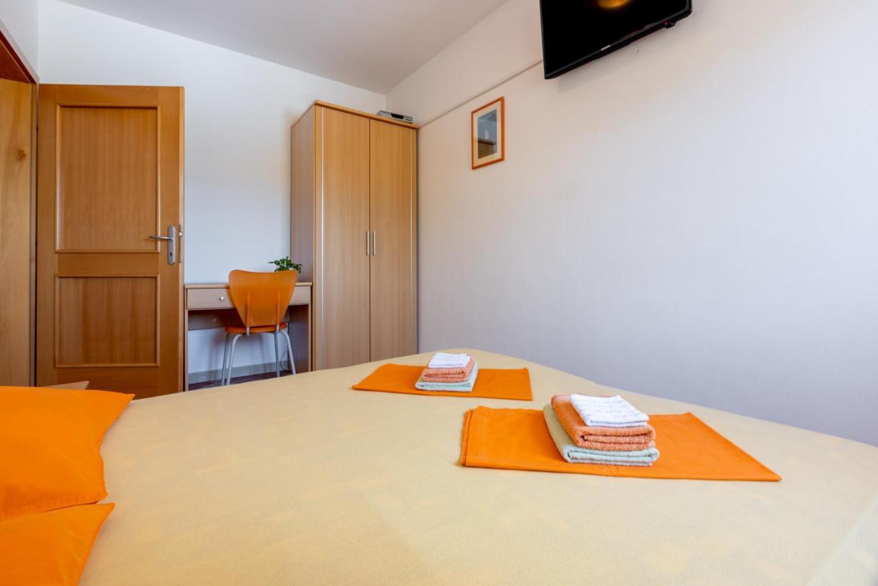 Apartmani Jaric Novi Vinodolski Esterno foto