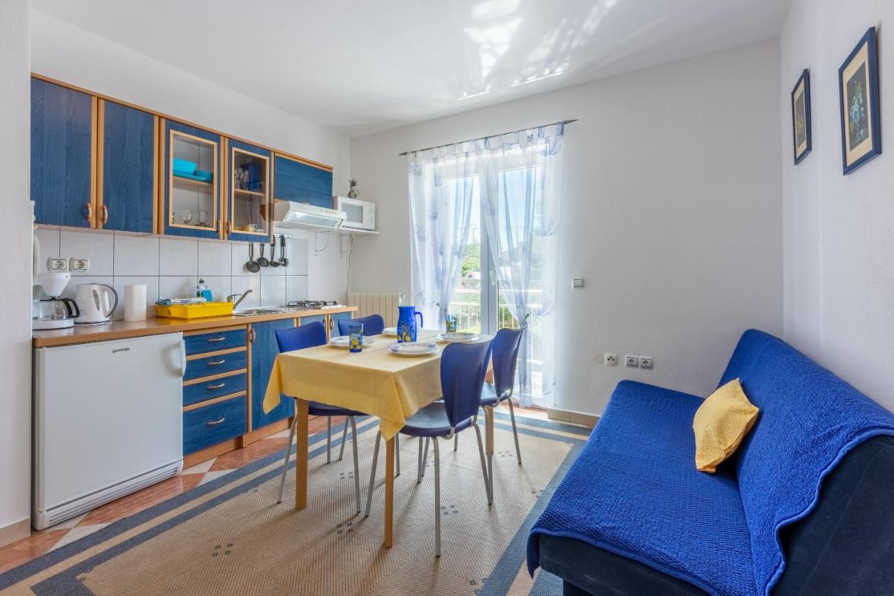 Apartmani Jaric Novi Vinodolski Esterno foto