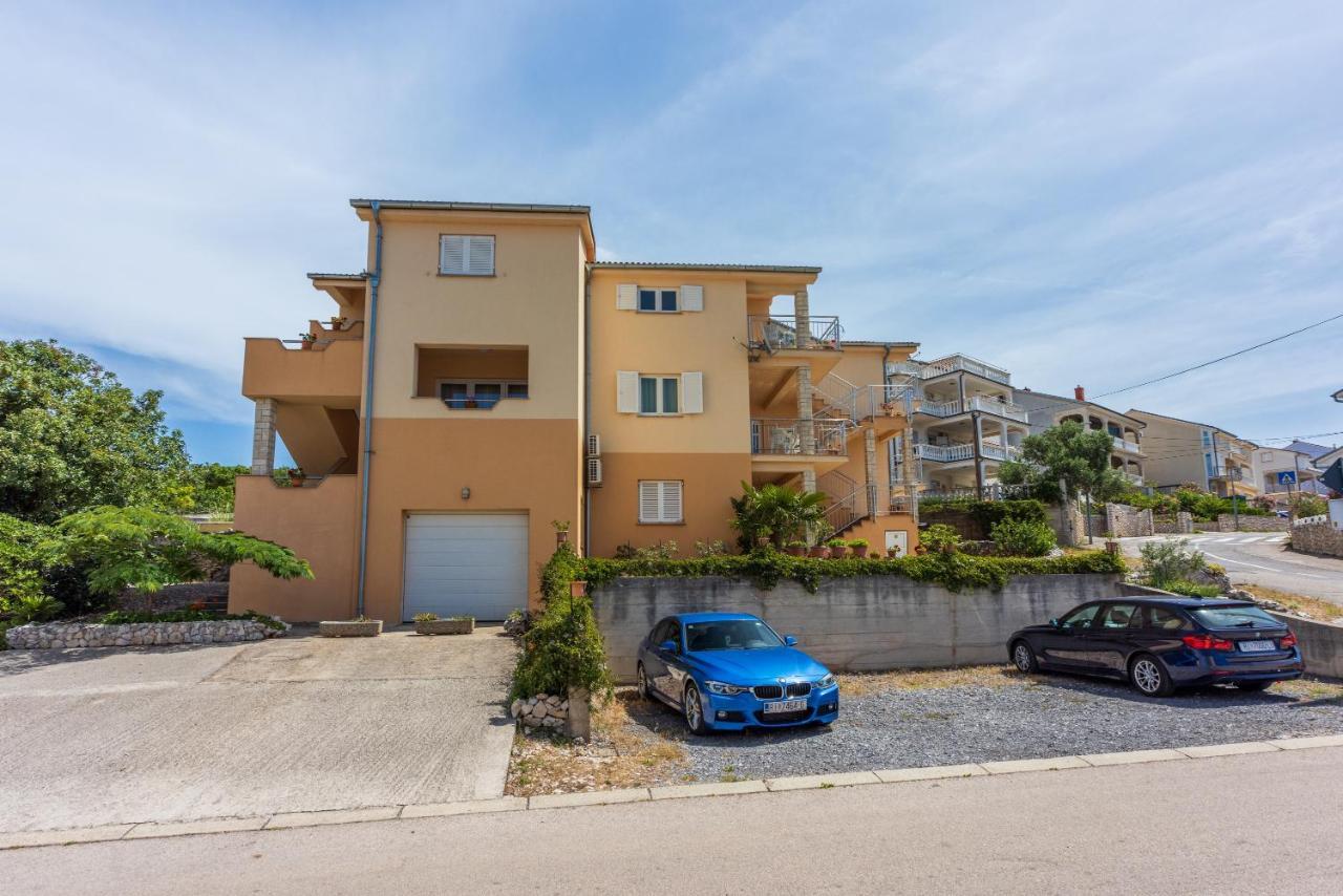Apartmani Jaric Novi Vinodolski Esterno foto
