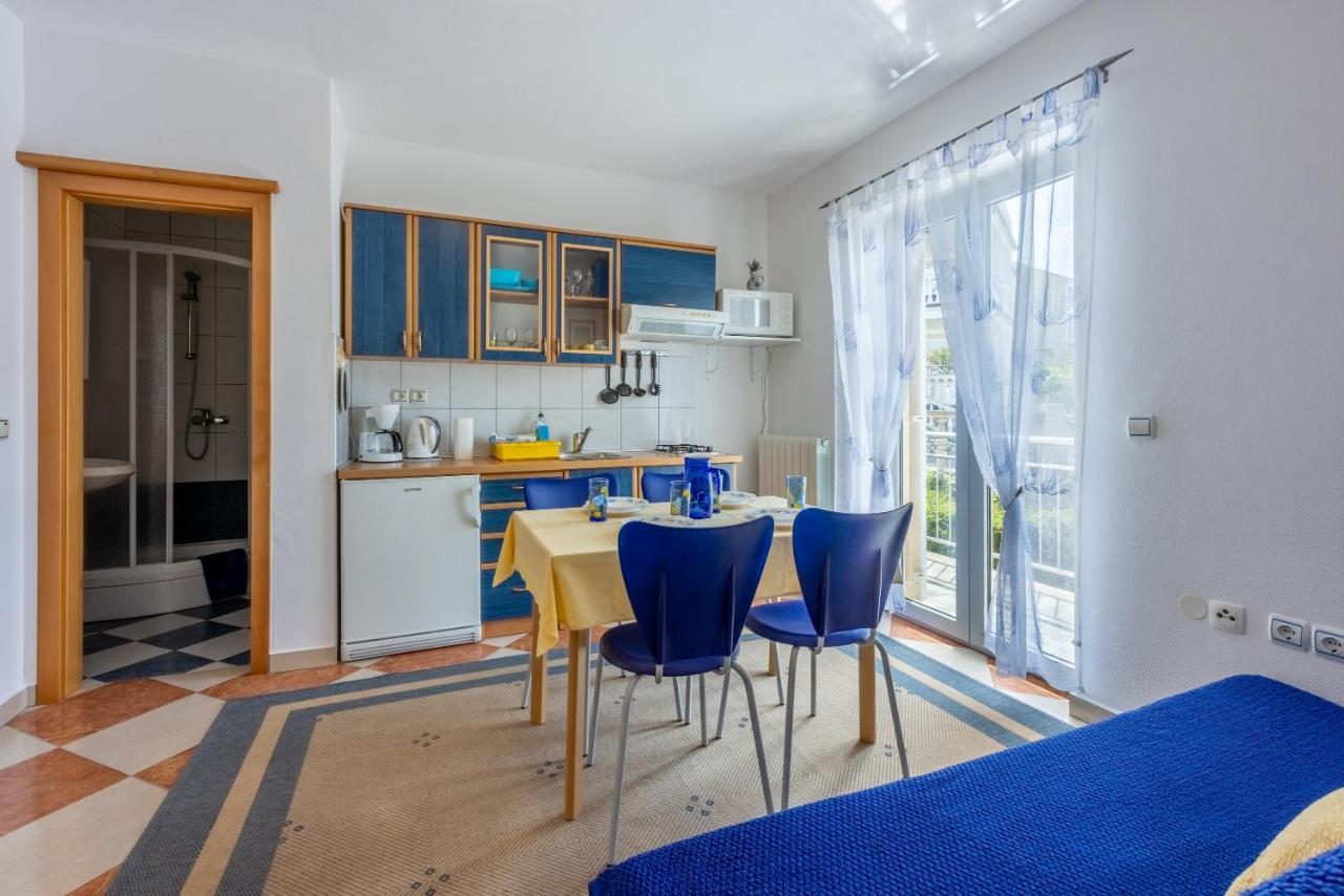 Apartmani Jaric Novi Vinodolski Esterno foto