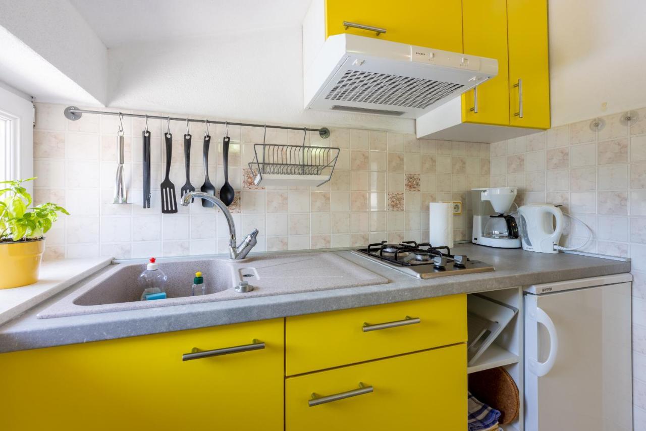 Apartmani Jaric Novi Vinodolski Esterno foto