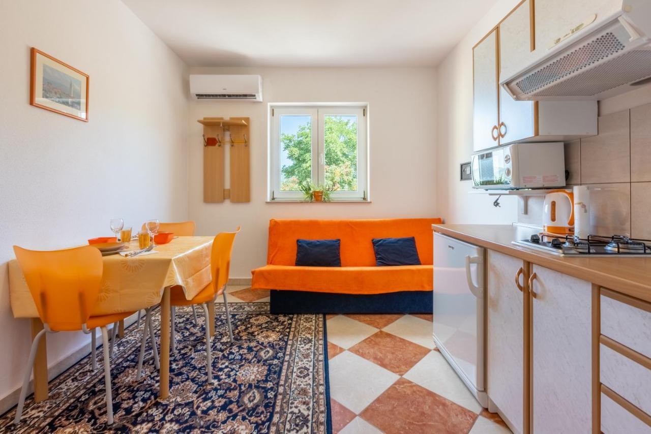 Apartmani Jaric Novi Vinodolski Esterno foto