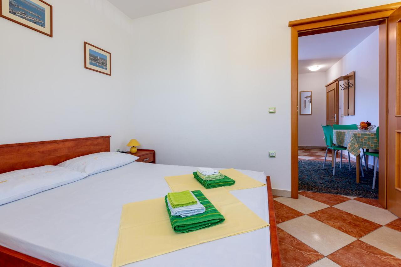 Apartmani Jaric Novi Vinodolski Esterno foto