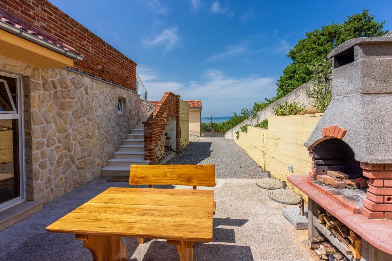 Apartmani Jaric Novi Vinodolski Esterno foto