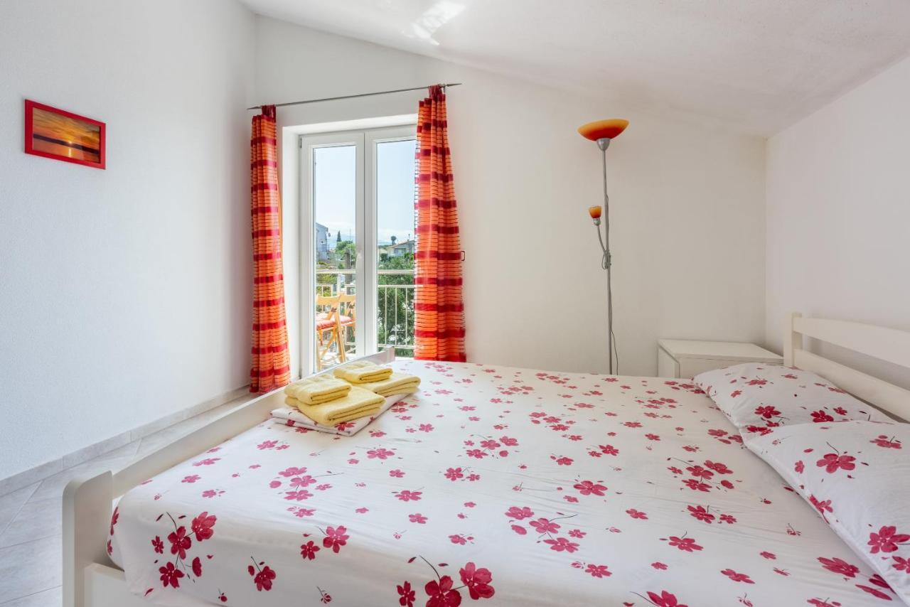 Apartmani Jaric Novi Vinodolski Esterno foto